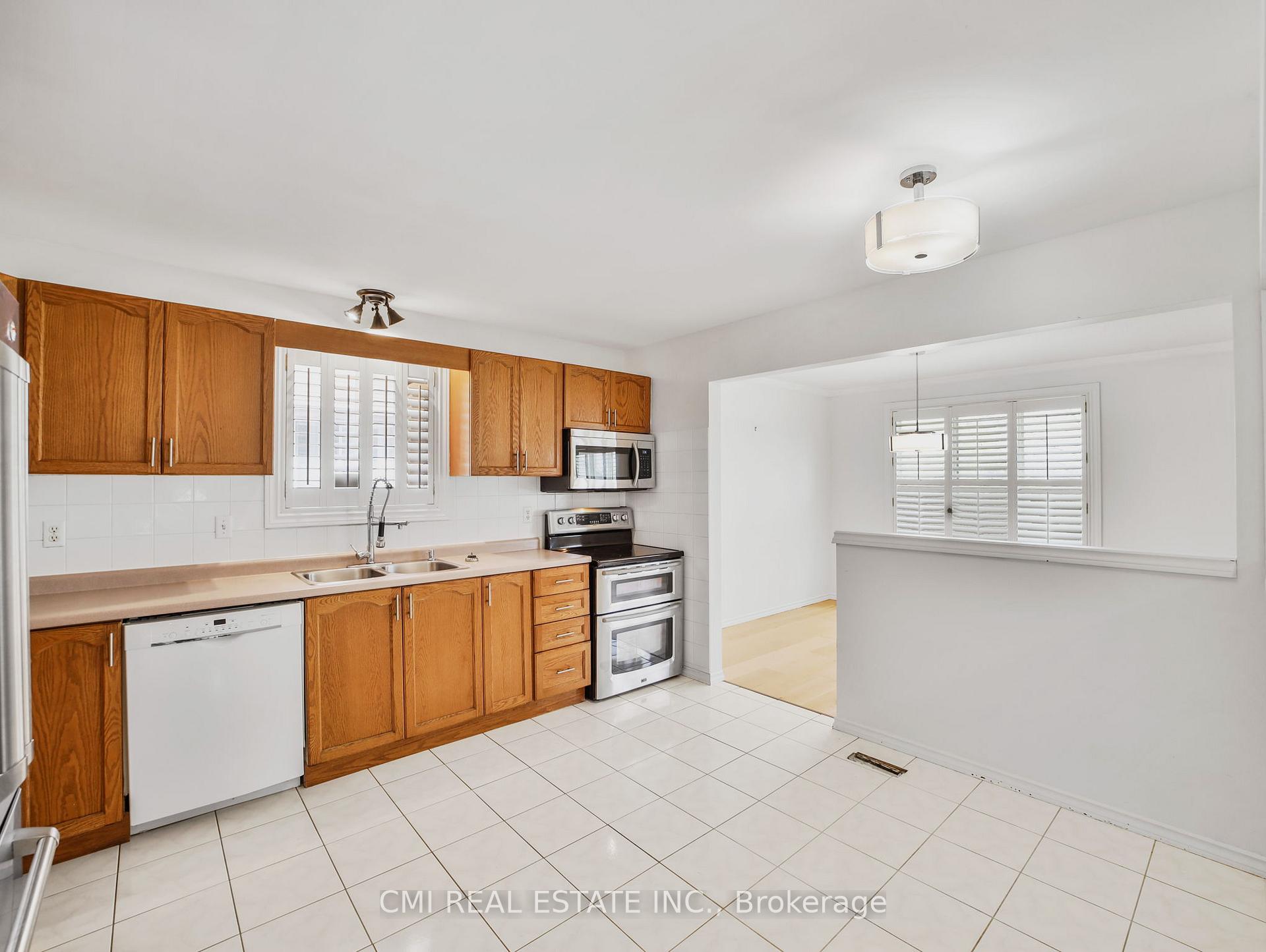 Photo 14 of 44 Windsor Drive, Brant, South Dumfries — HOMEH