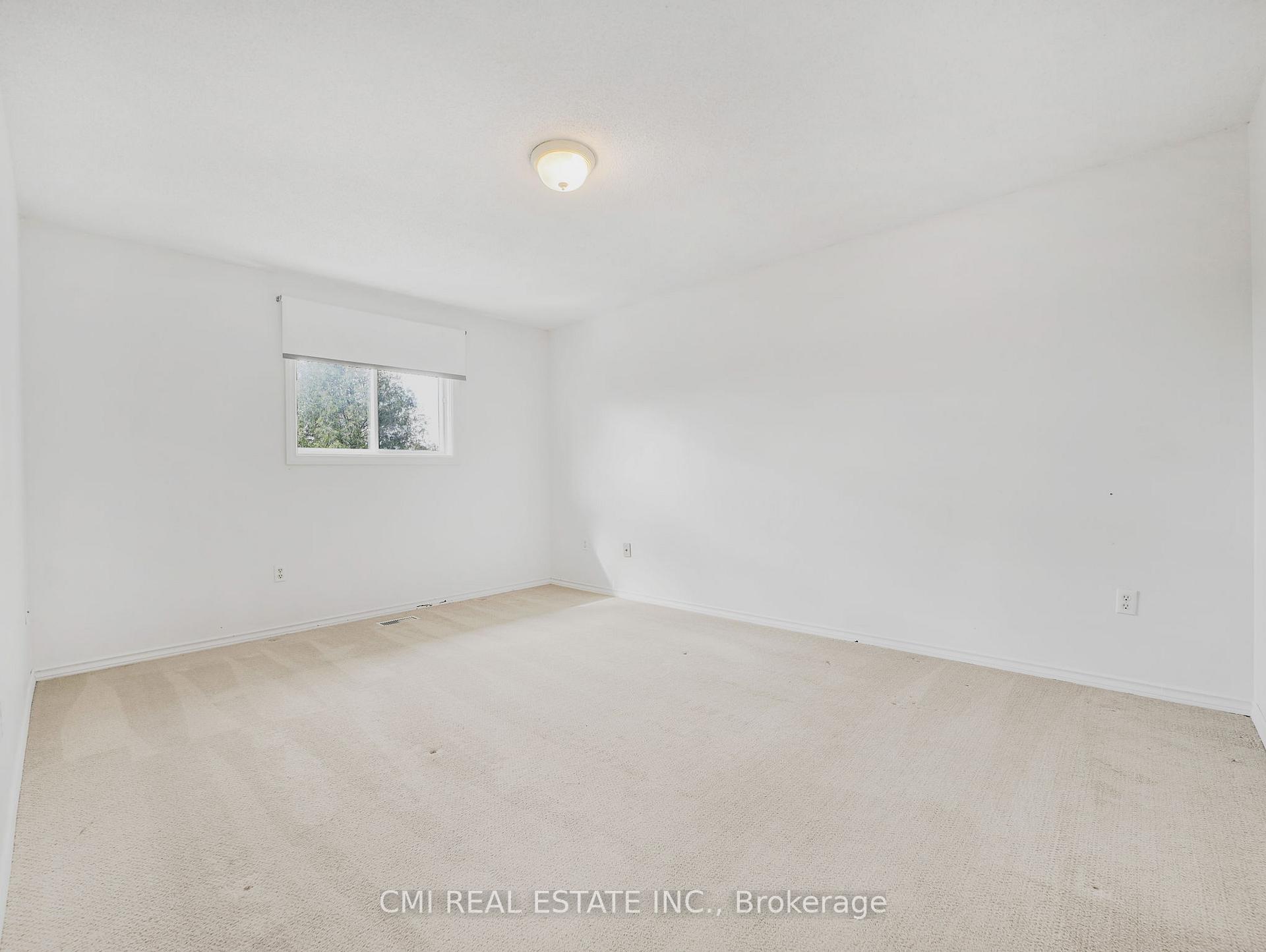 Photo 19 of 44 Windsor Drive, Brant, South Dumfries — HOMEH