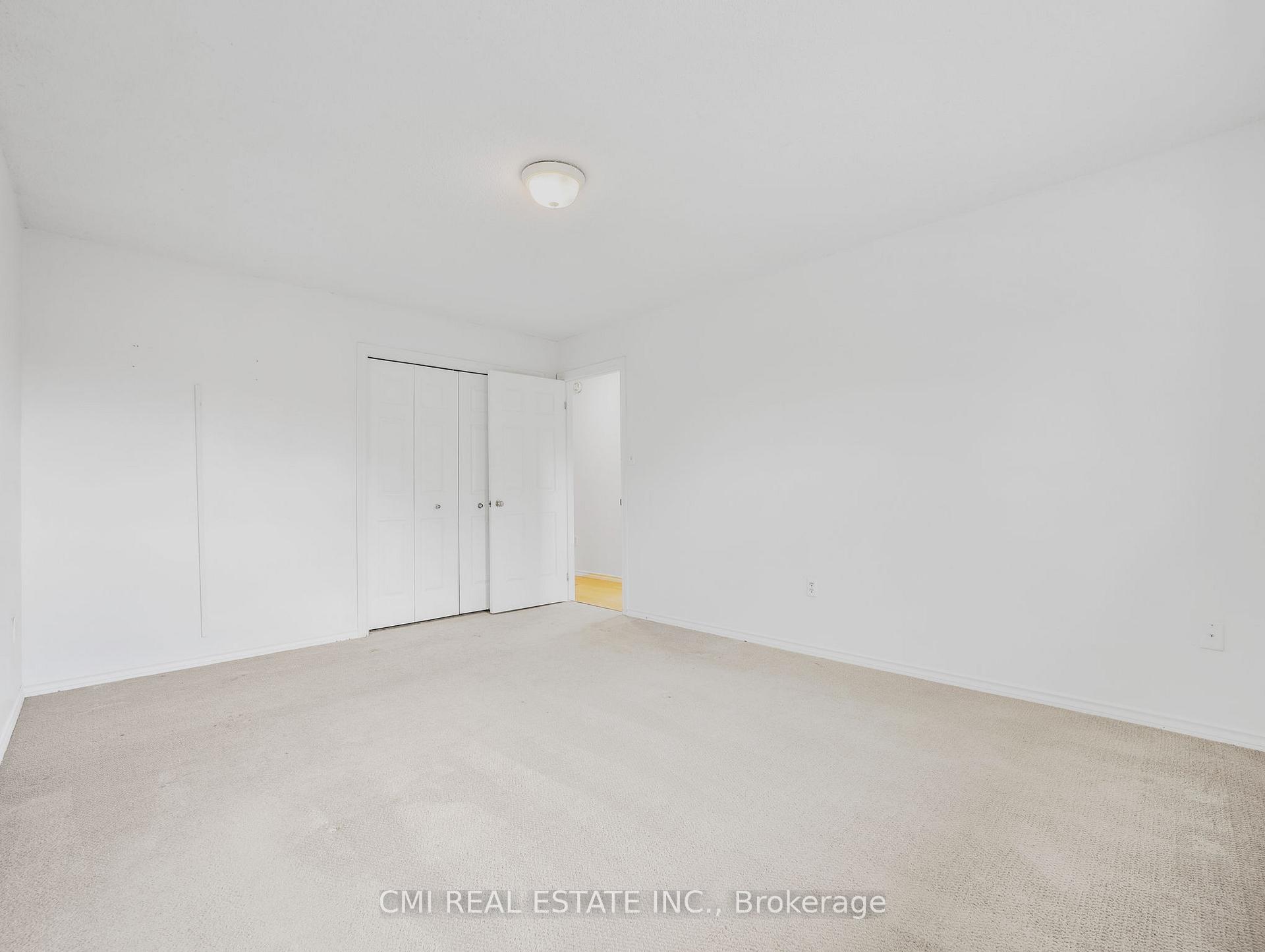 Photo 20 of 44 Windsor Drive, Brant, South Dumfries — HOMEH