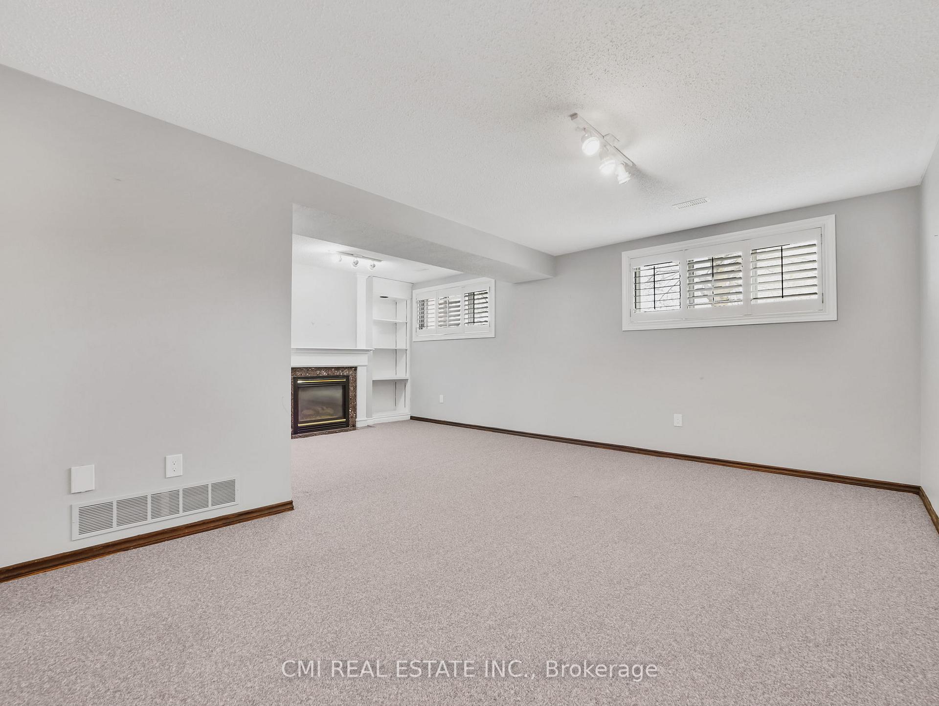Photo 26 of 44 Windsor Drive, Brant, South Dumfries — HOMEH