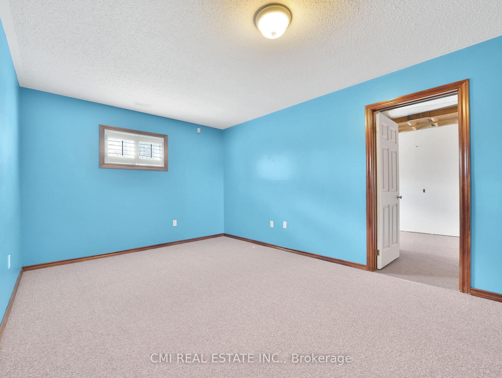 Photo 29 of 44 Windsor Drive, Brant, South Dumfries — HOMEH