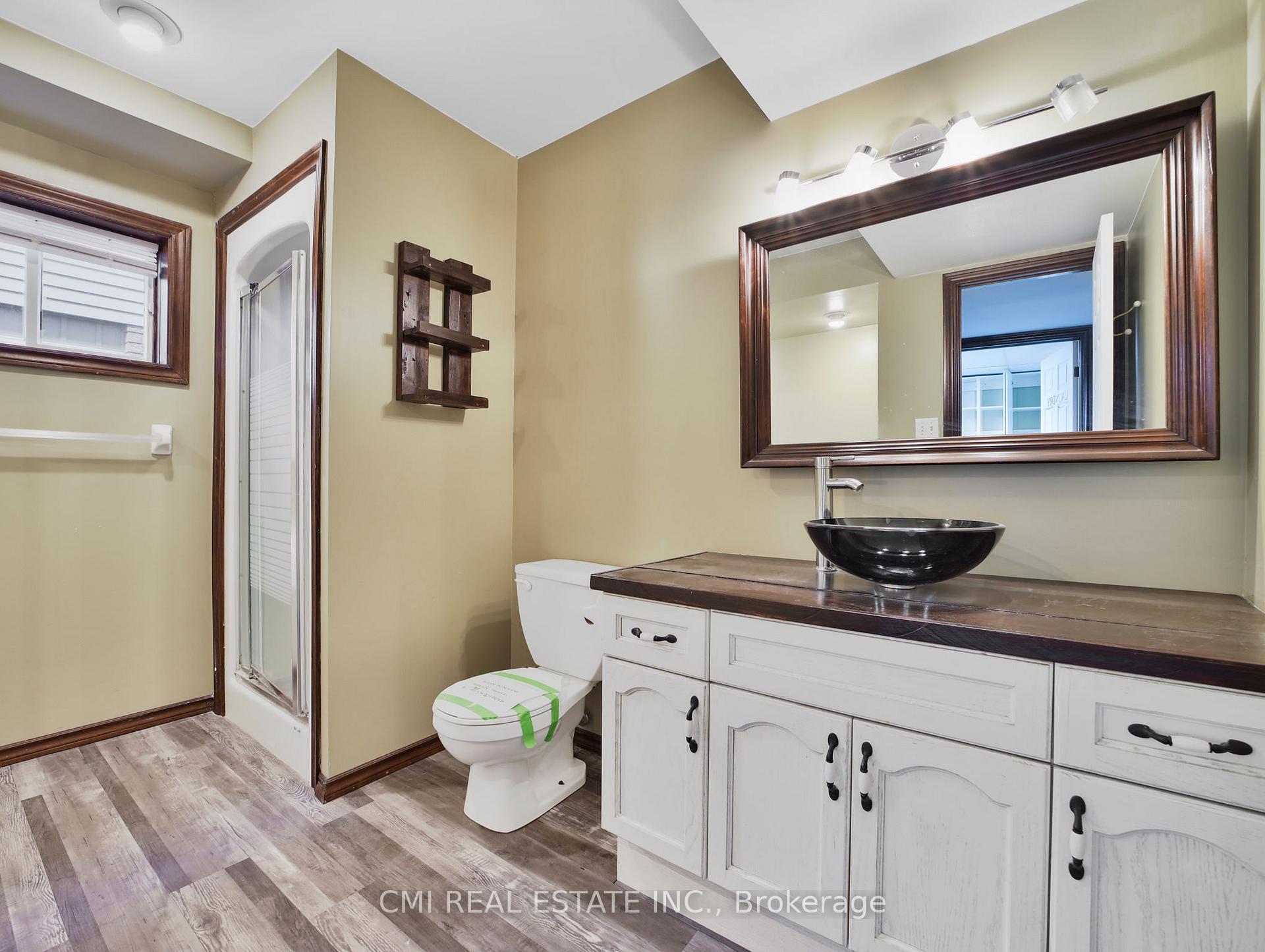 Photo 31 of 44 Windsor Drive, Brant, South Dumfries — HOMEH