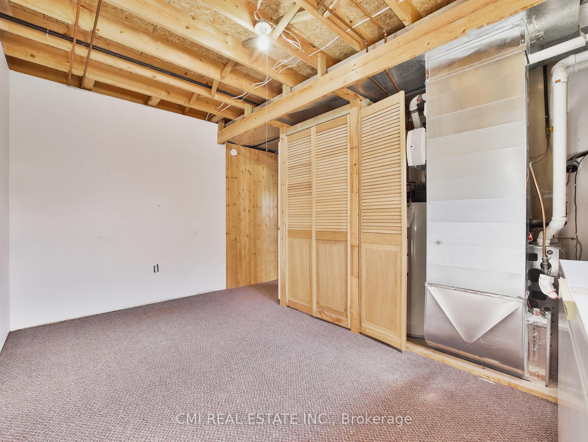 Photo 34 of 44 Windsor Drive, Brant, South Dumfries — HOMEH