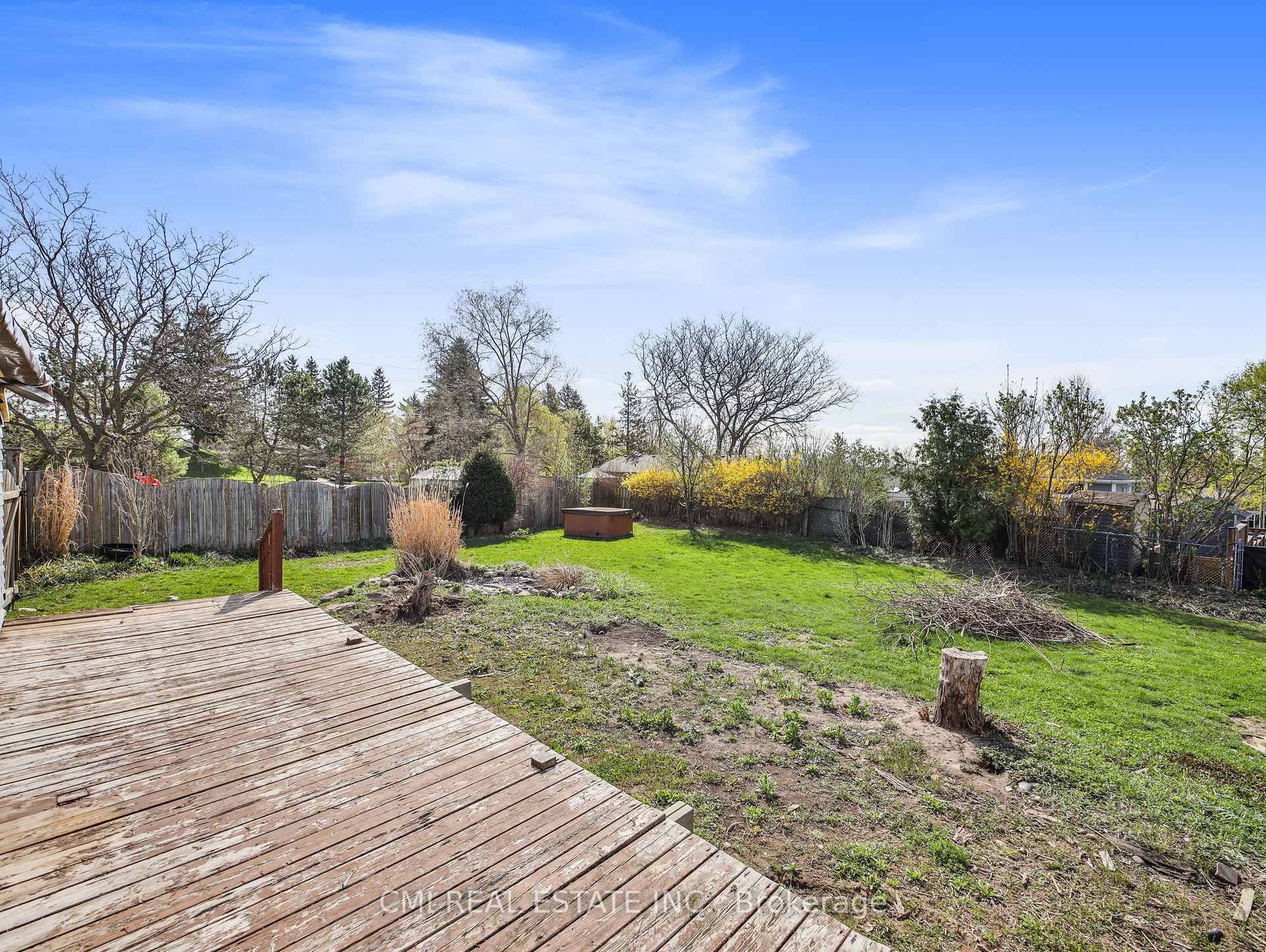 Photo 37 of 44 Windsor Drive, Brant, South Dumfries — HOMEH
