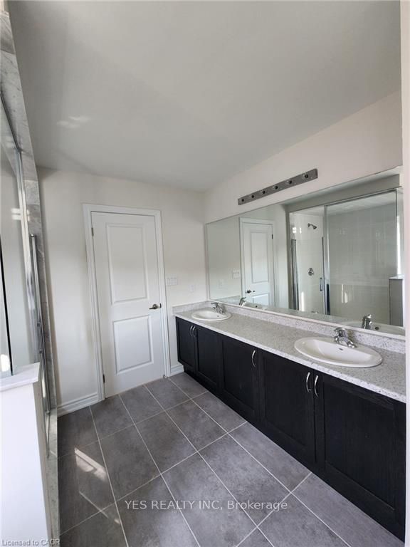 Photo 8 of 142 Nottingham Road, Barrie, Rural Barrie Southeast — HOMEH