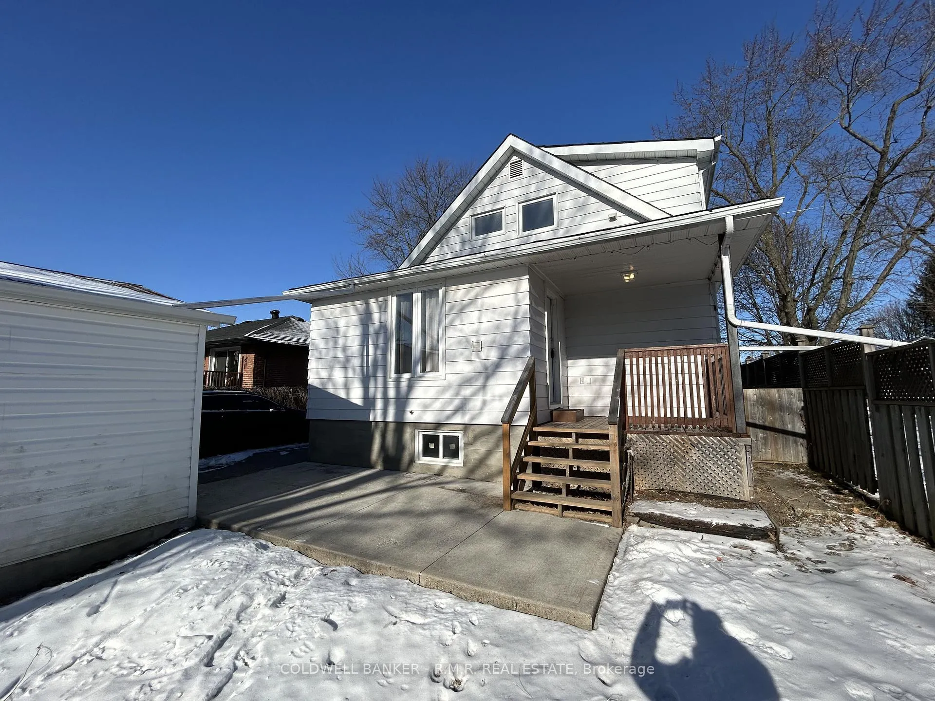Front of Unit 2, 303 Muriel Avenue