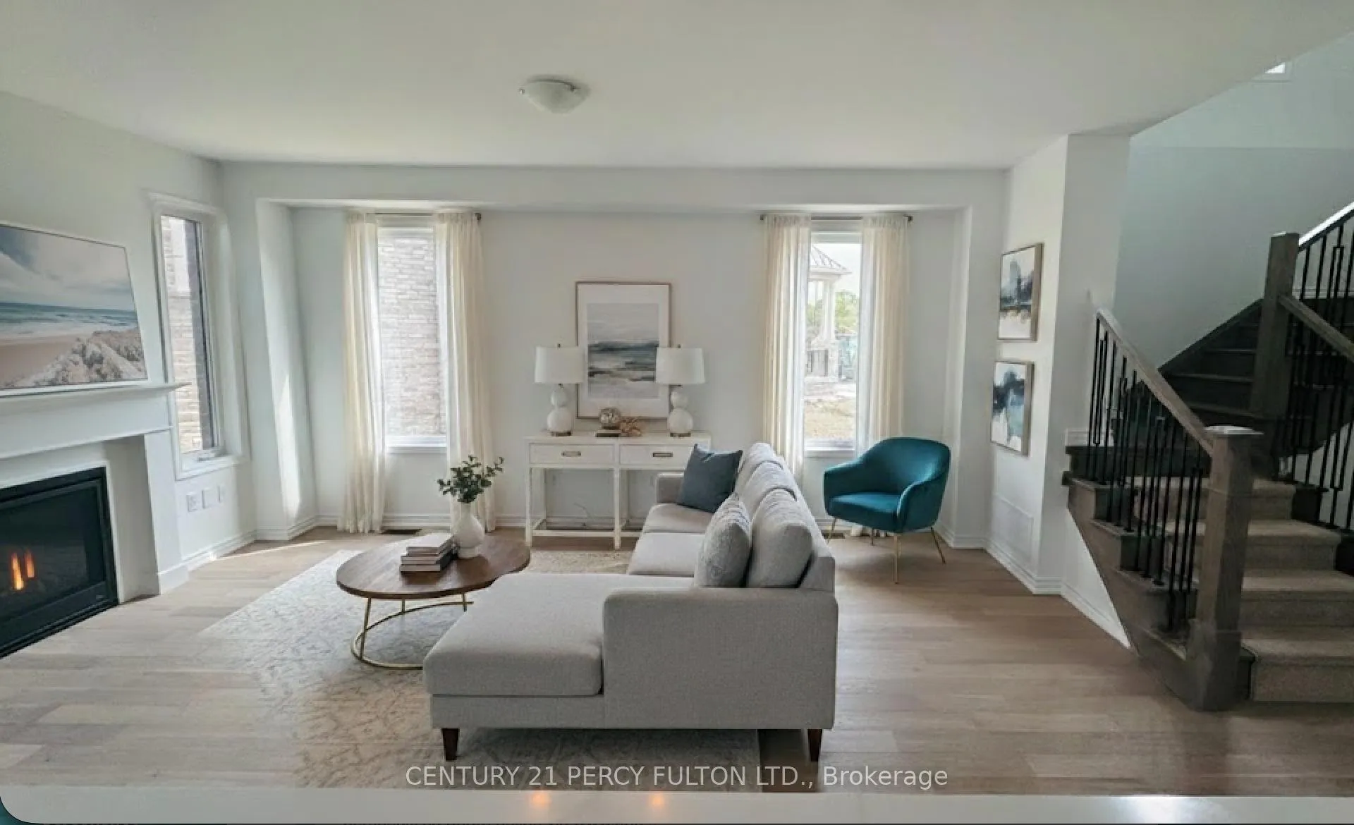 Photo 3 of 1453 Mockingbird Square, Pickering, Rural Pickering — HOMEH