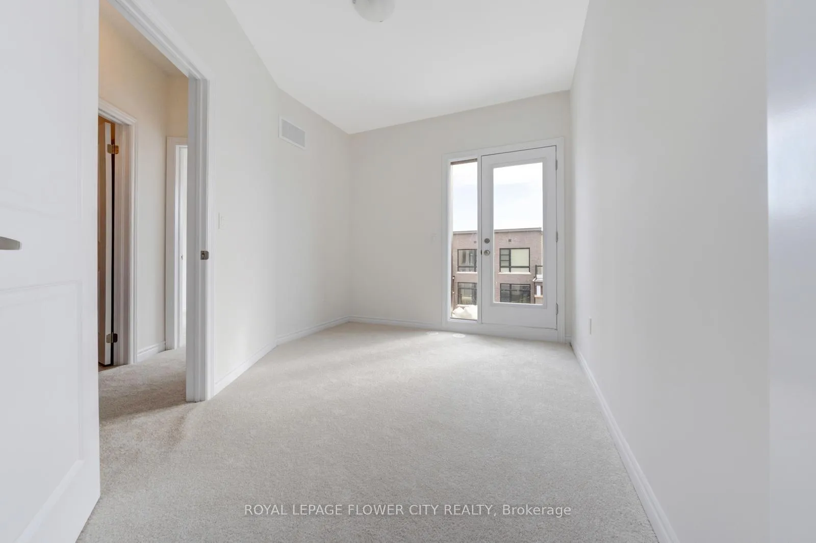 Photo 11 of 85 Paradox Street, Vaughan, Kleinburg — HOMEH
