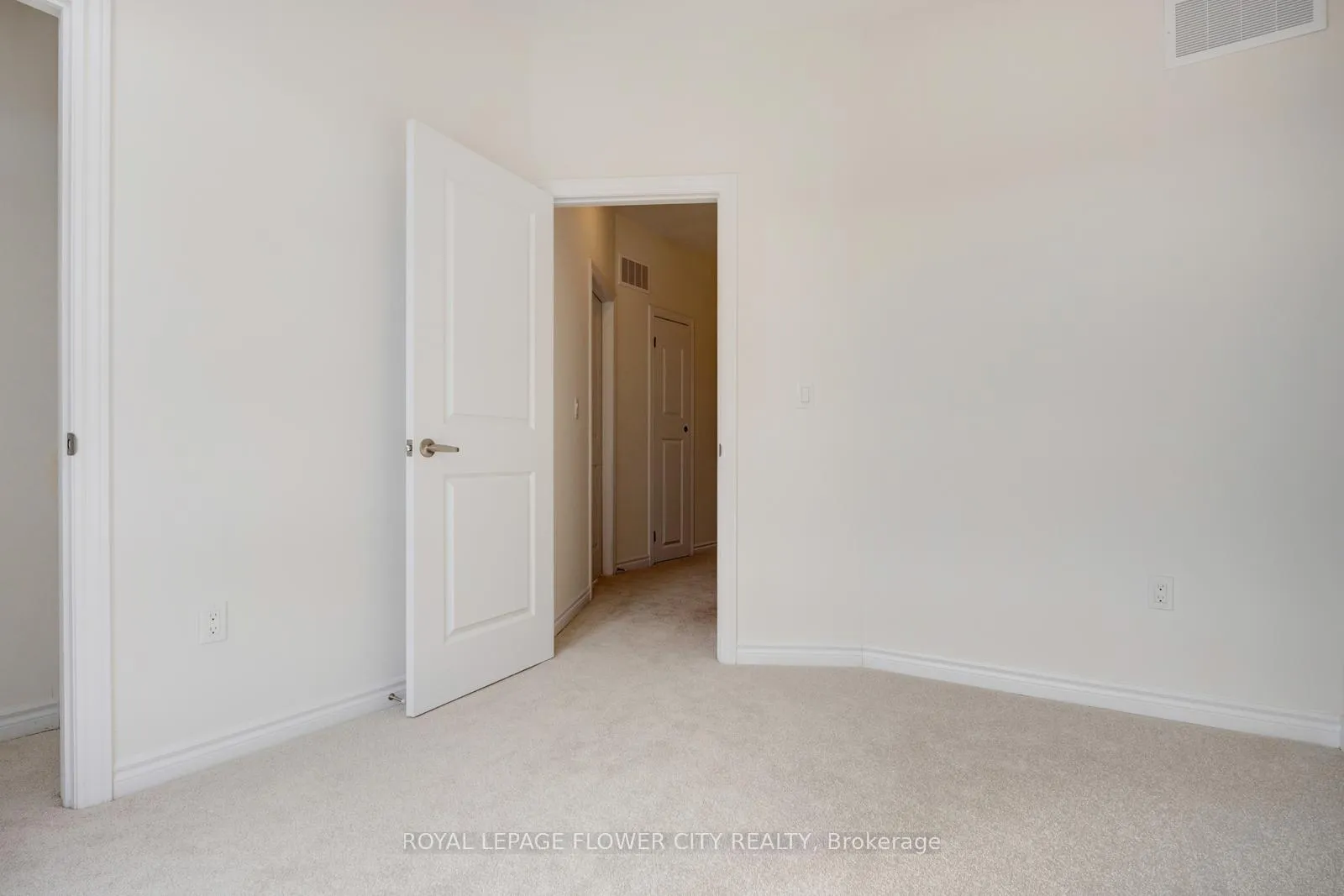 Photo 47 of 85 Paradox Street, Vaughan, Kleinburg — HOMEH