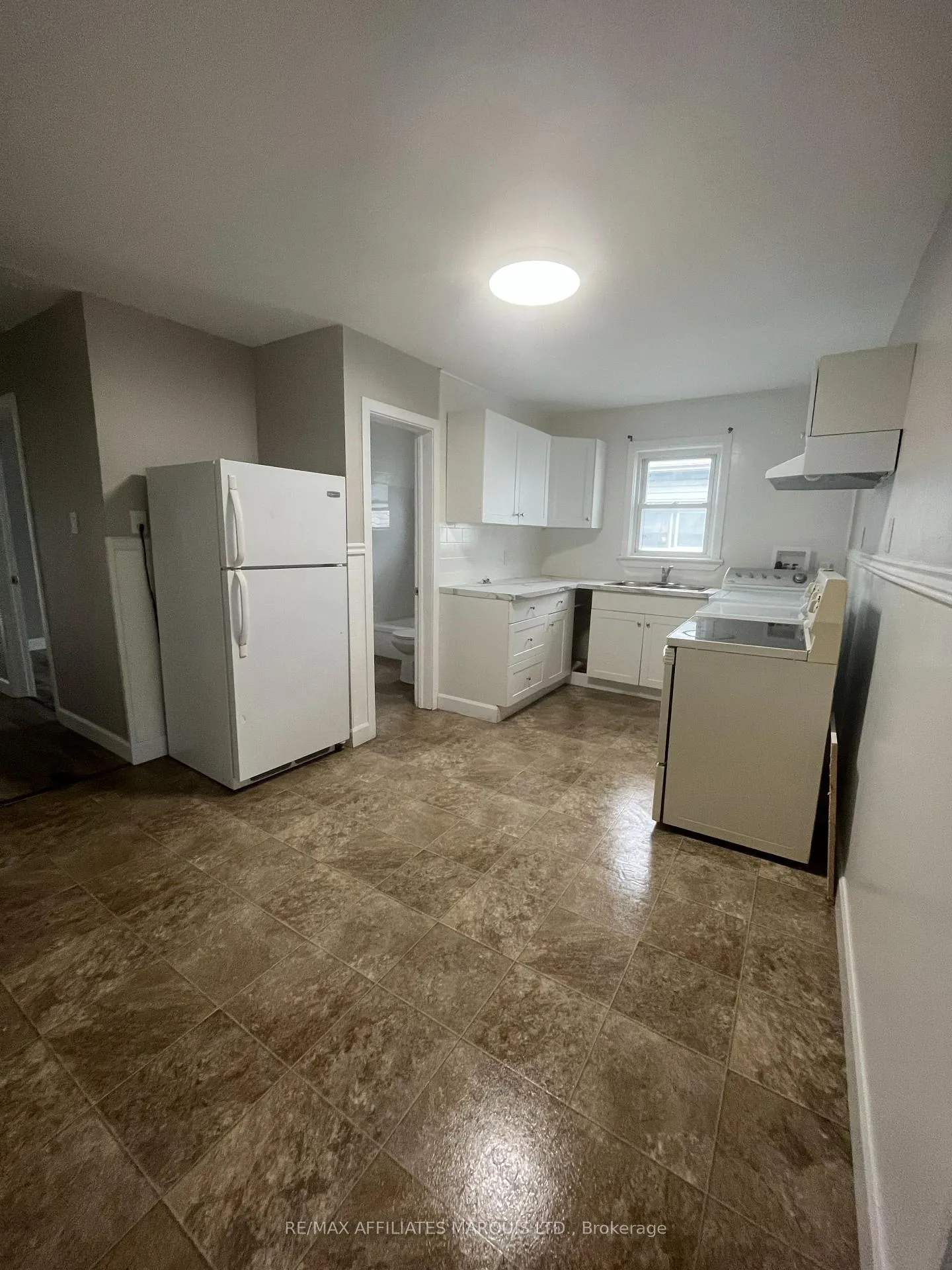 Photo 3 of 907 Second Street E, Cornwall — HOMEH