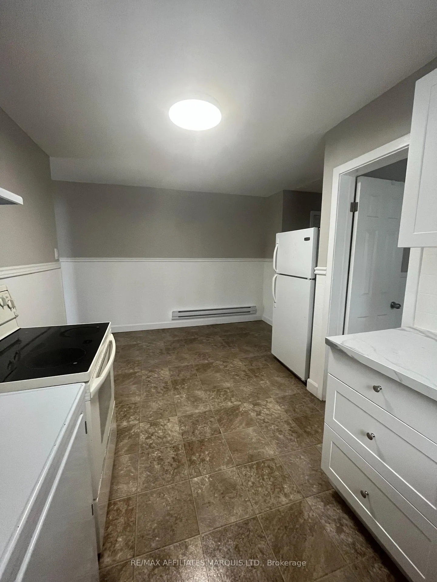 Photo 5 of 907 Second Street E, Cornwall — HOMEH