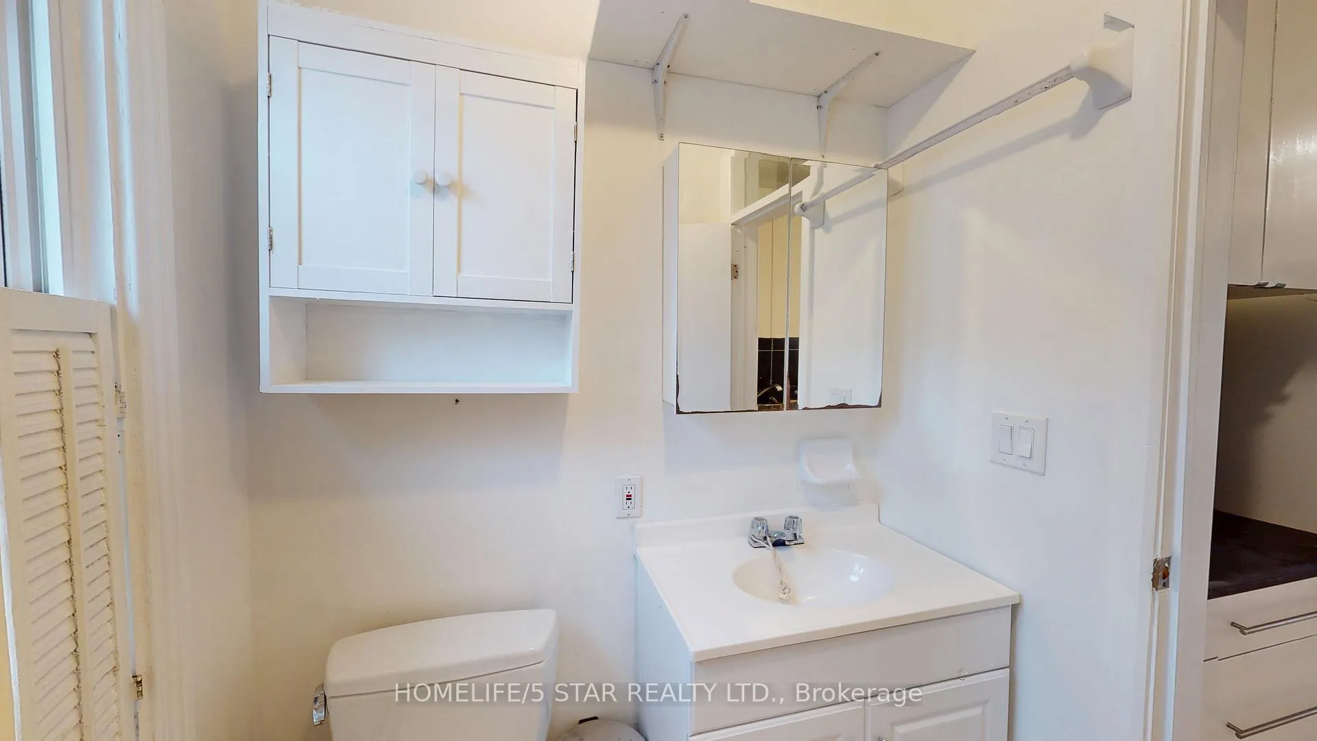 Photo 17 of Unit Apt 2, 175 Harbord Street, Toronto, University — HOMEH