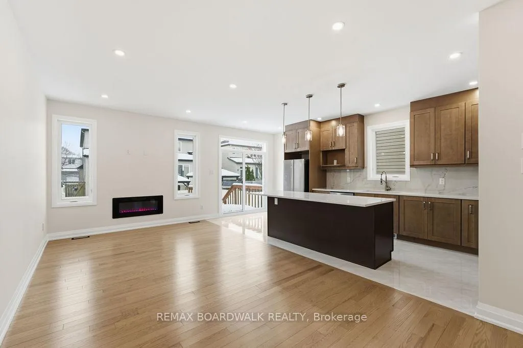Photo 14 of 210 Harthill Way, Ottawa, Barrhaven - Heritage Park — HOMEH