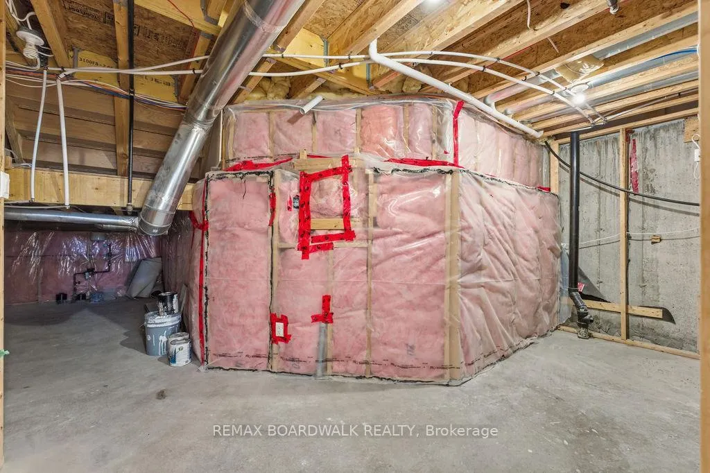 Photo 38 of 210 Harthill Way, Ottawa, Barrhaven - Heritage Park — HOMEH