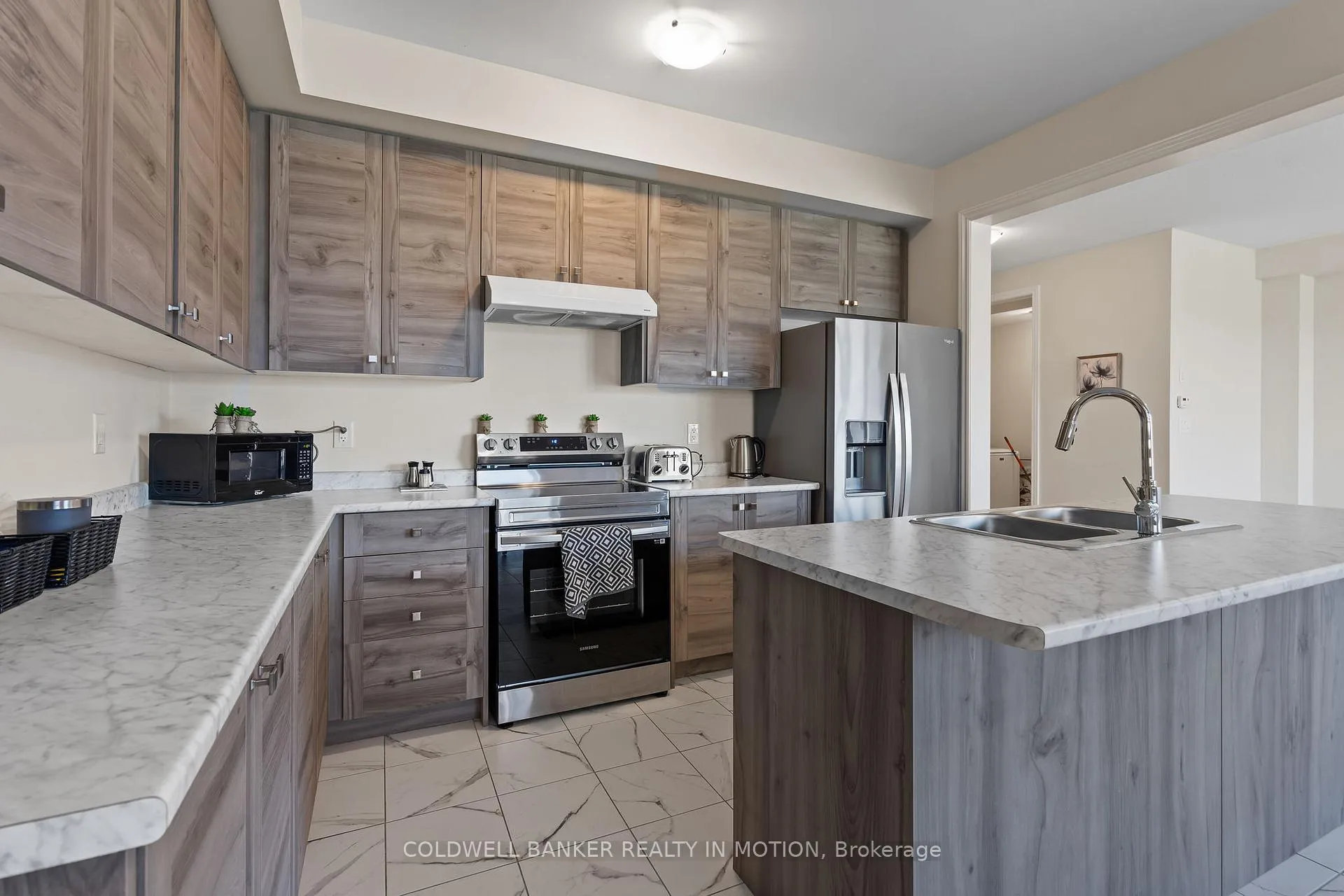 Photo 9 of 6 Discovery Drive, Thorold, Rolling Meadows — HOMEH