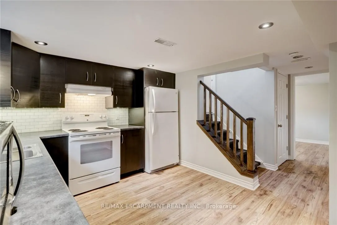 Photo 8 of Unit LOWER, 212 East 32ND Street, Hamilton, Raleigh — HOMEH