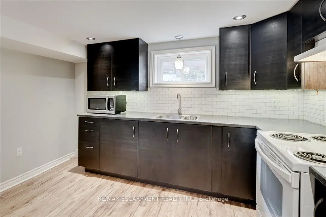 Photo 9 of Unit LOWER, 212 East 32ND Street, Hamilton, Raleigh — HOMEH