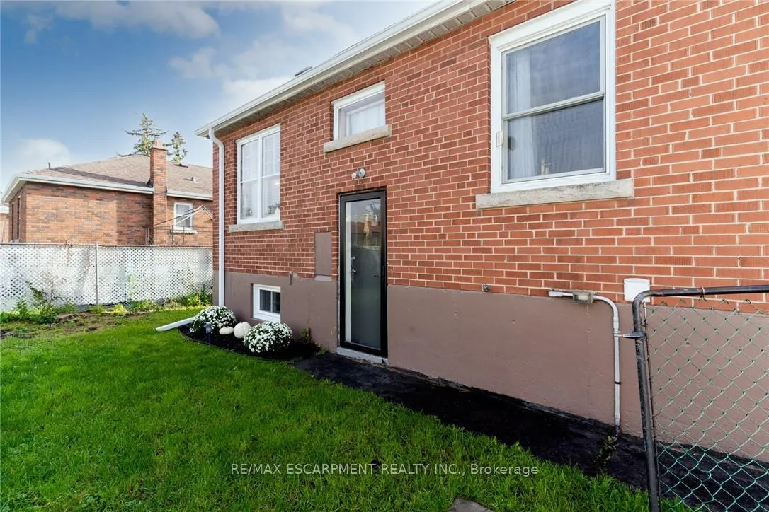 Photo 19 of Unit LOWER, 212 East 32ND Street, Hamilton, Raleigh — HOMEH