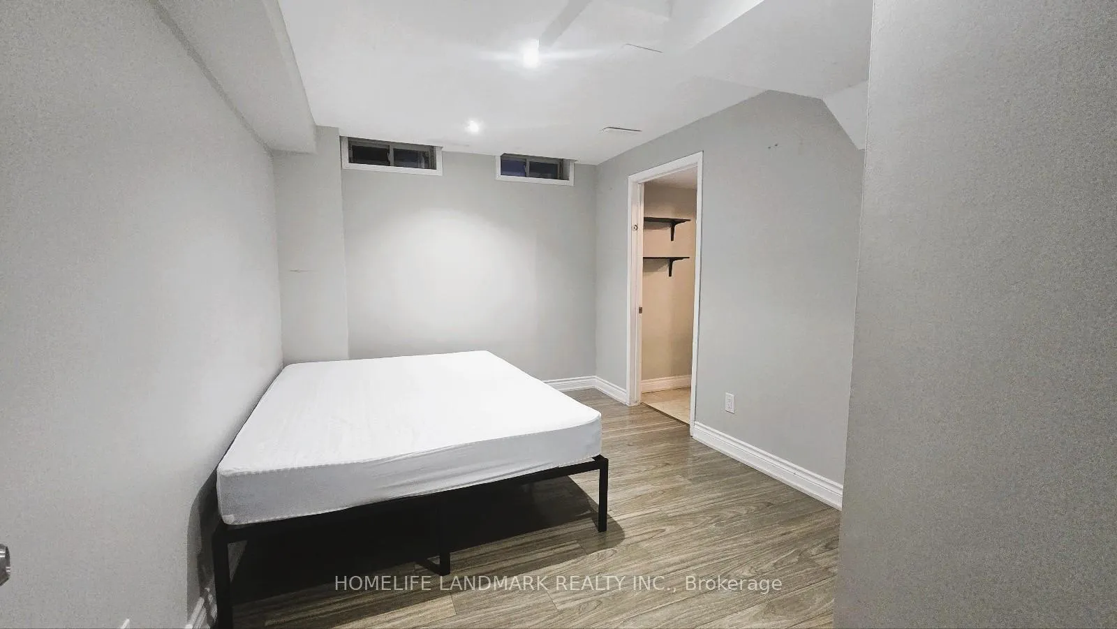 Photo 5 of 26 cormel Street, Vaughan, Maple — HOMEH