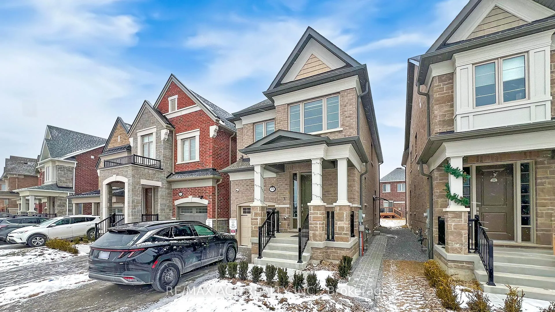 Photo 2 of Unit Bsmt, 38 Deer Ridge Crescent, Whitby, Rural Whitby — HOMEH