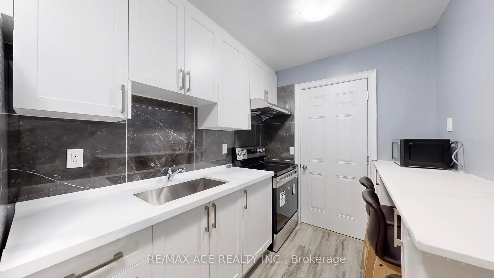 Photo 10 of Unit Bsmt, 38 Deer Ridge Crescent, Whitby, Rural Whitby — HOMEH