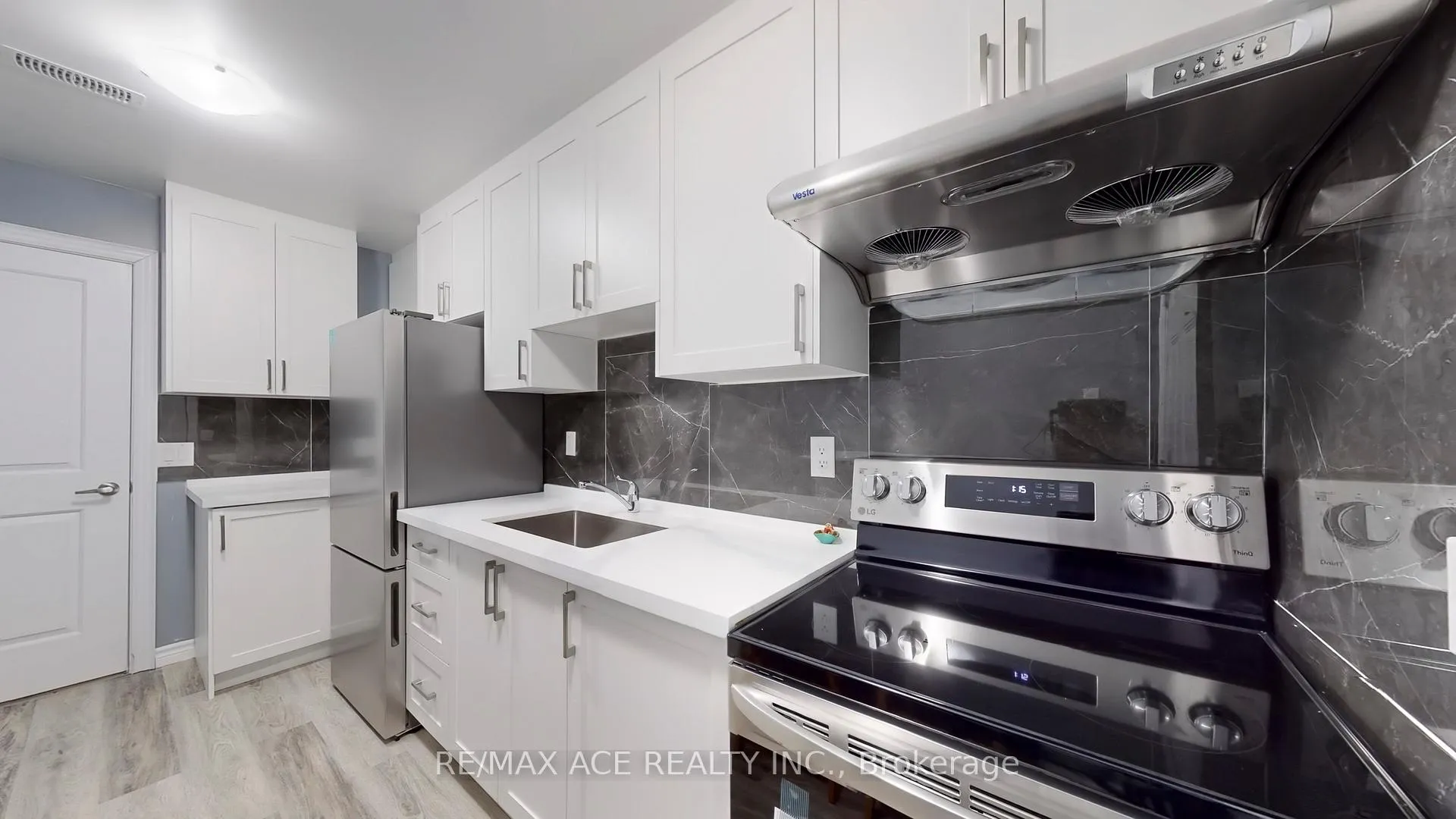 Photo 12 of Unit Bsmt, 38 Deer Ridge Crescent, Whitby, Rural Whitby — HOMEH