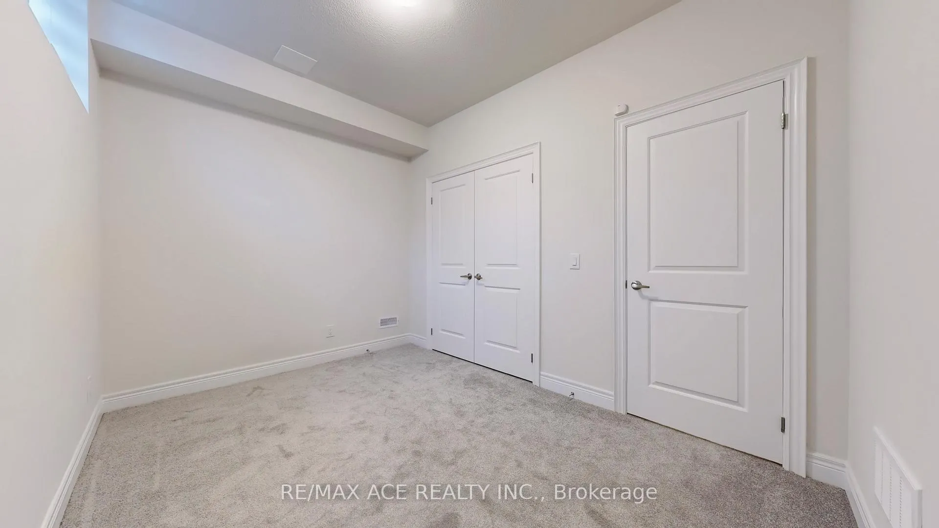 Photo 18 of Unit Bsmt, 38 Deer Ridge Crescent, Whitby, Rural Whitby — HOMEH