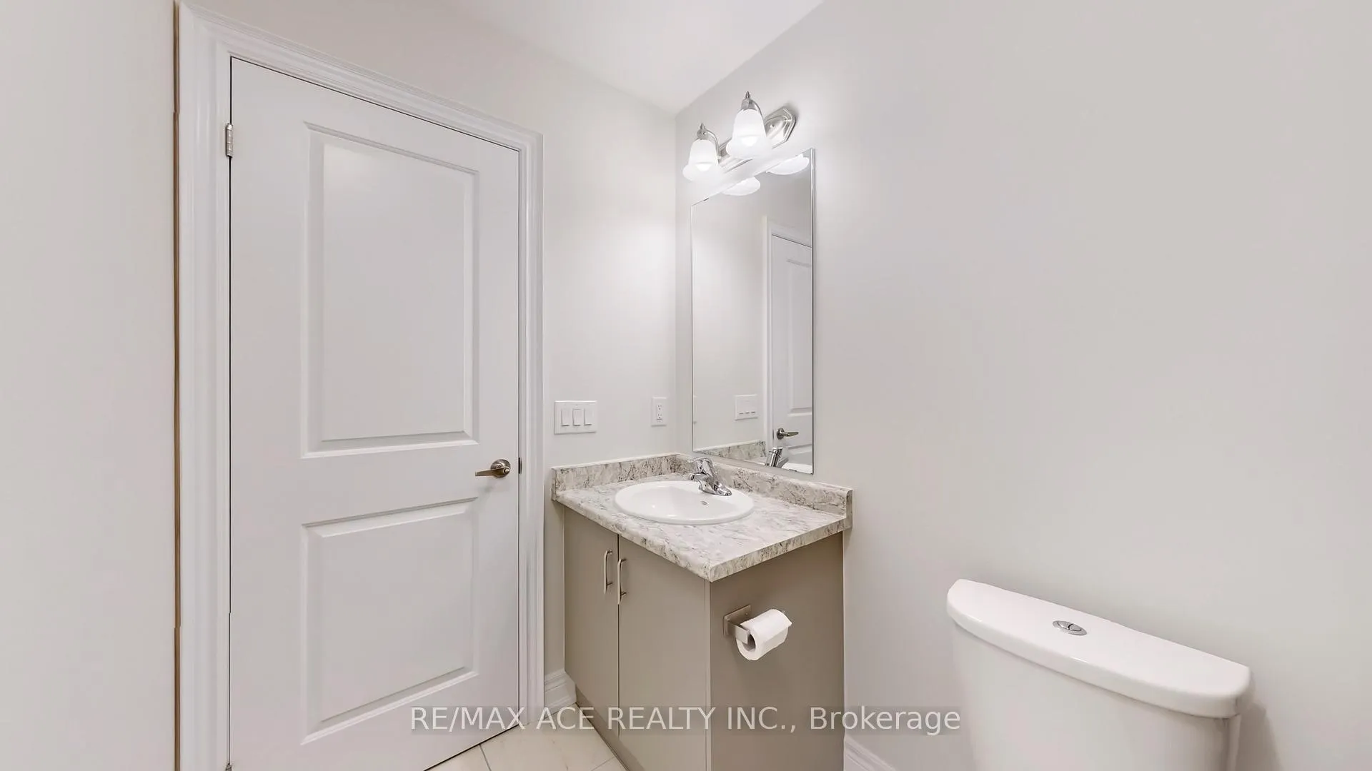 Photo 21 of Unit Bsmt, 38 Deer Ridge Crescent, Whitby, Rural Whitby — HOMEH