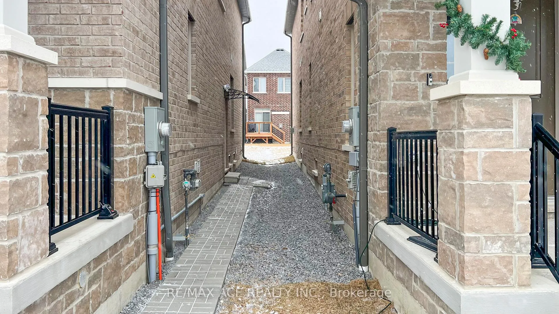 Photo 29 of Unit Bsmt, 38 Deer Ridge Crescent, Whitby, Rural Whitby — HOMEH