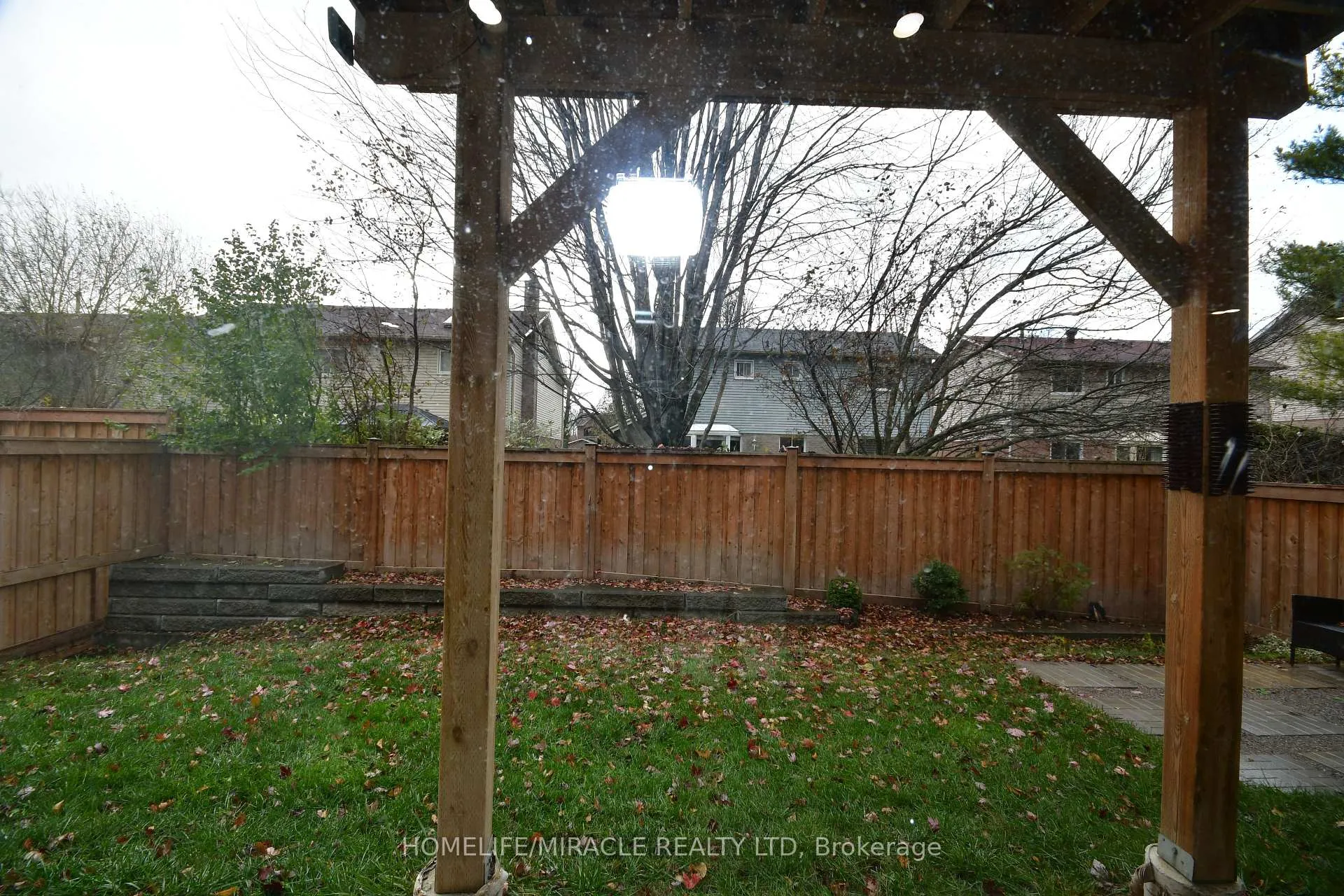 Photo 12 of 28 Sutcliffe Drive, Whitby, Rolling Acres — HOMEH