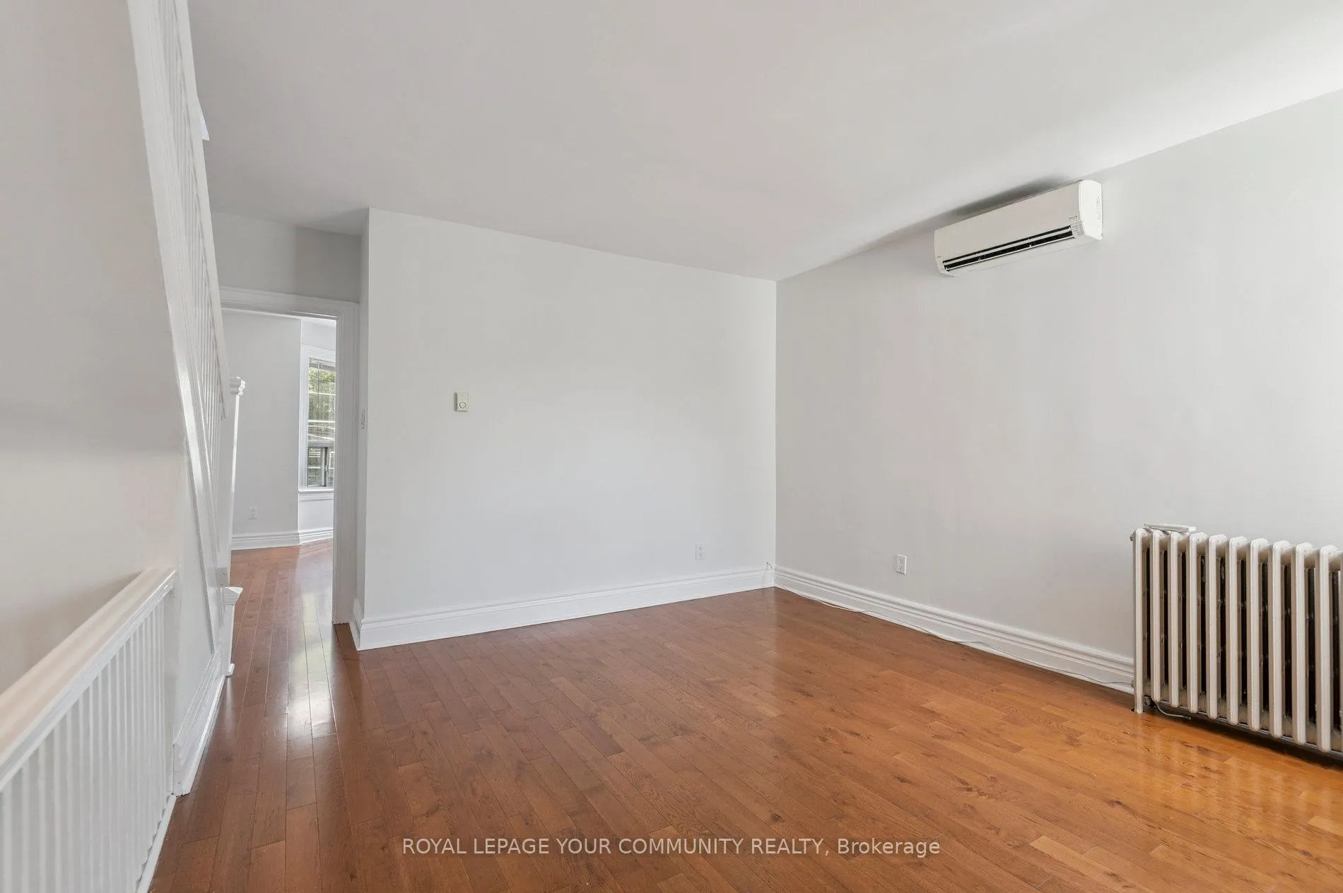 Photo 9 of Unit Unit 2, 10 Coxwell Avenue, Toronto, Greenwood-Coxwell — HOMEH