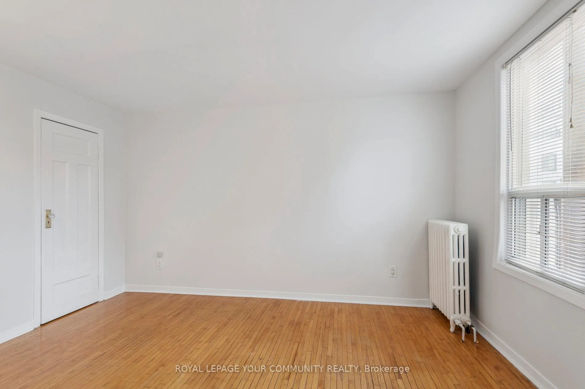 Photo 23 of Unit Unit 2, 10 Coxwell Avenue, Toronto, Greenwood-Coxwell — HOMEH