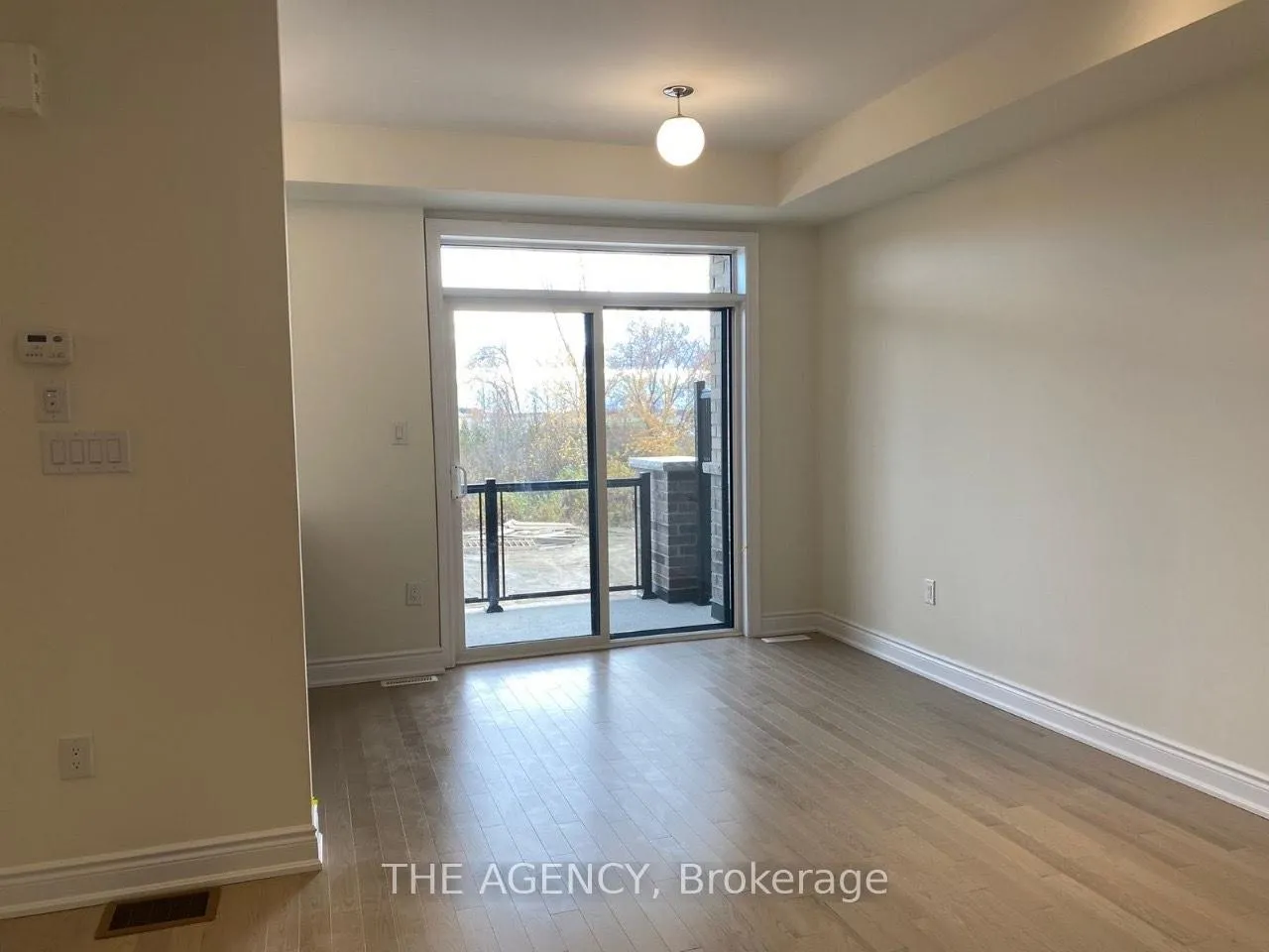 Photo 6 of 106 Thule Street, Vaughan, Vellore Village — HOMEH
