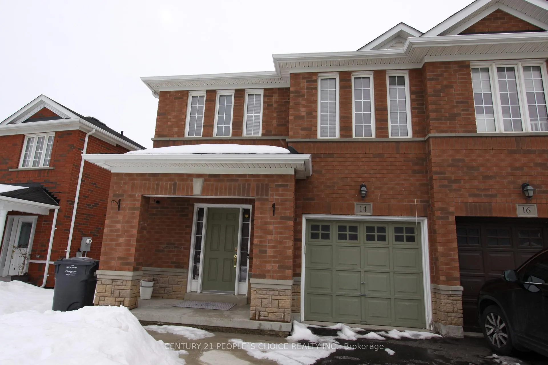 Front of 14 Thornbush Boulevard