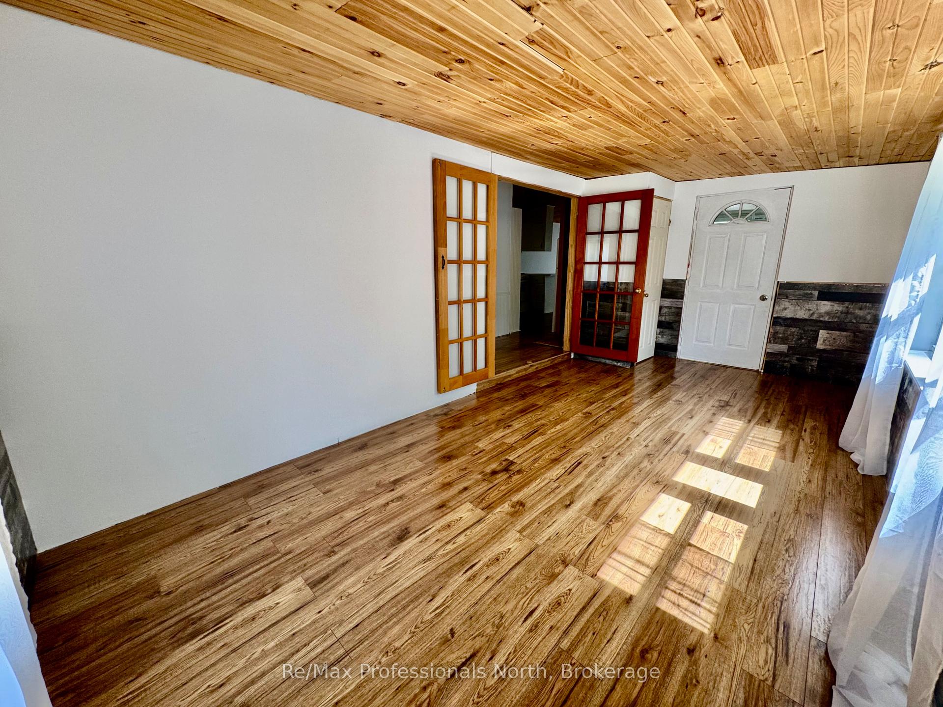Photo 9 of Unit 86, 1007 Racoon Road, Gravenhurst, Morrison — HOMEH