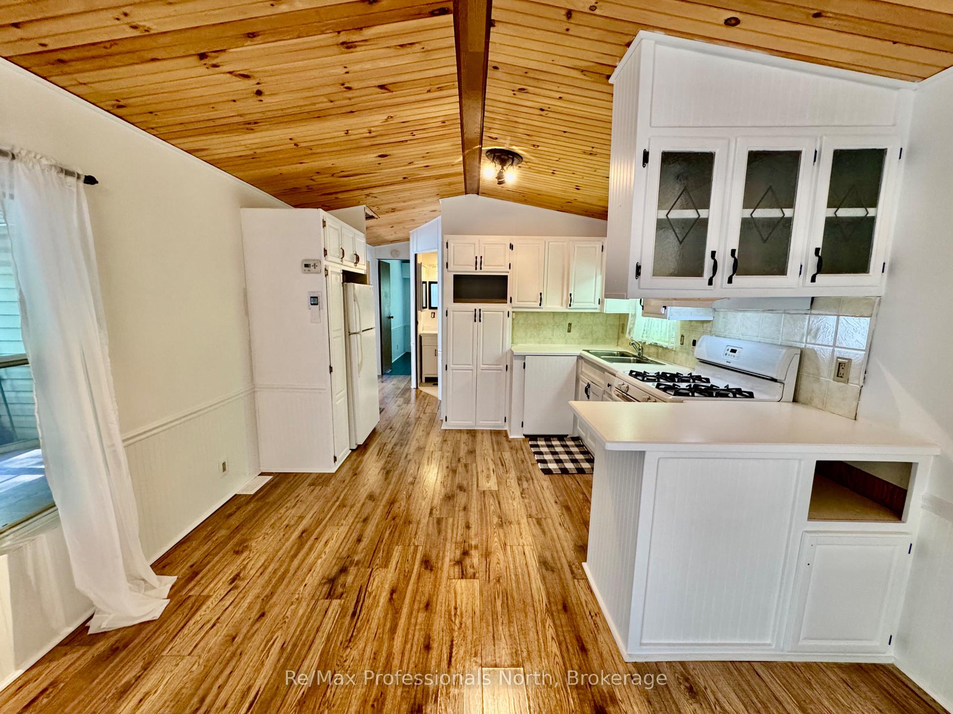 Photo 10 of Unit 86, 1007 Racoon Road, Gravenhurst, Morrison — HOMEH