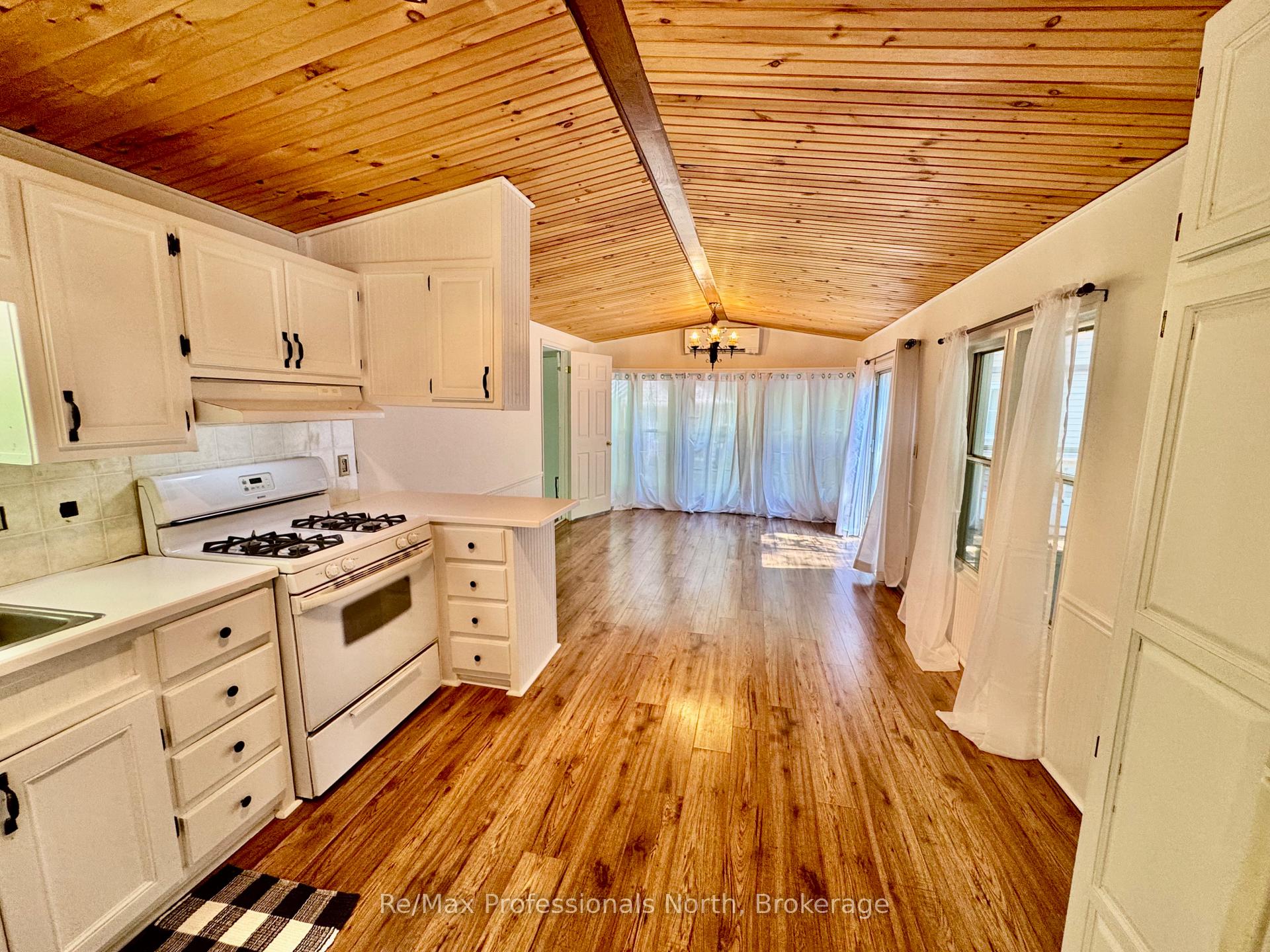 Photo 14 of Unit 86, 1007 Racoon Road, Gravenhurst, Morrison — HOMEH