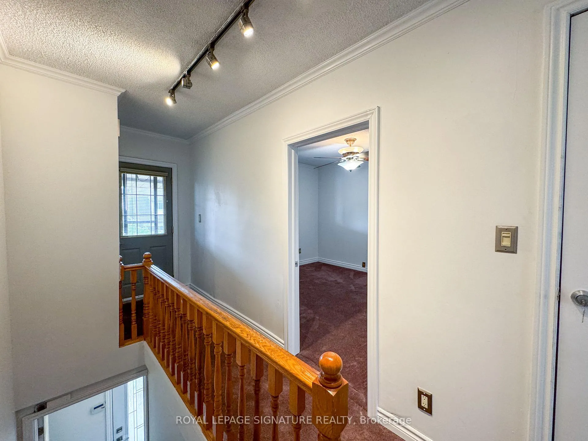Photo 3 of Unit Upper, 133 Cavell Avenue, Hamilton, Crown Point — HOMEH