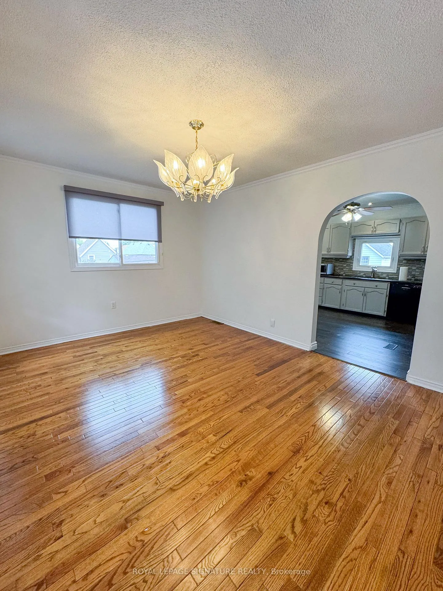 Photo 11 of Unit Upper, 133 Cavell Avenue, Hamilton, Crown Point — HOMEH