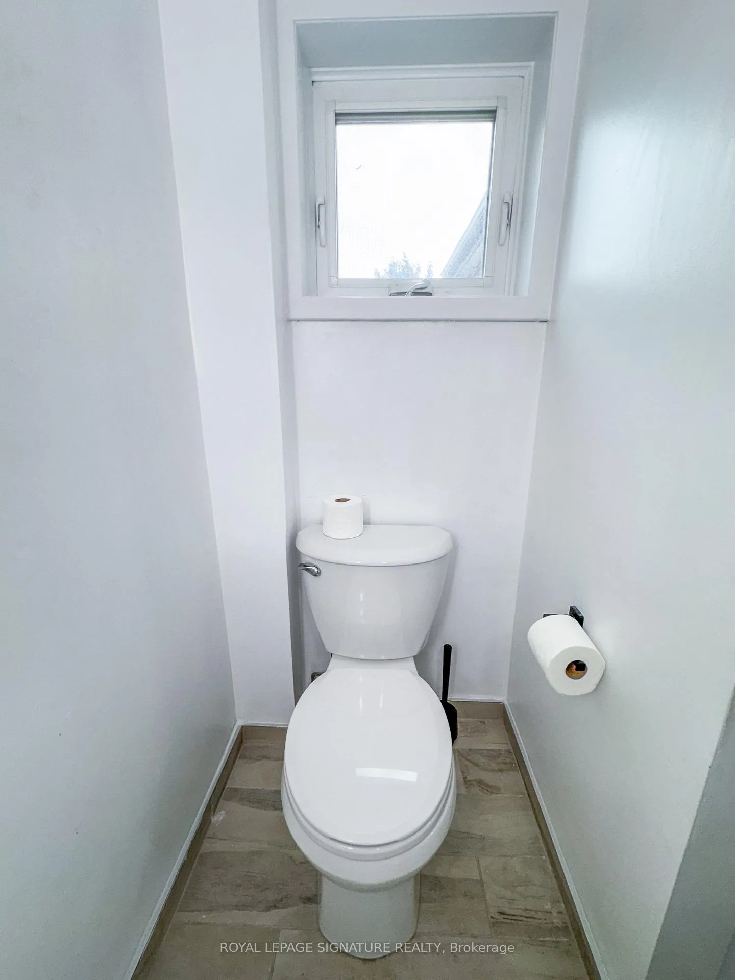 Photo 19 of Unit Upper, 133 Cavell Avenue, Hamilton, Crown Point — HOMEH