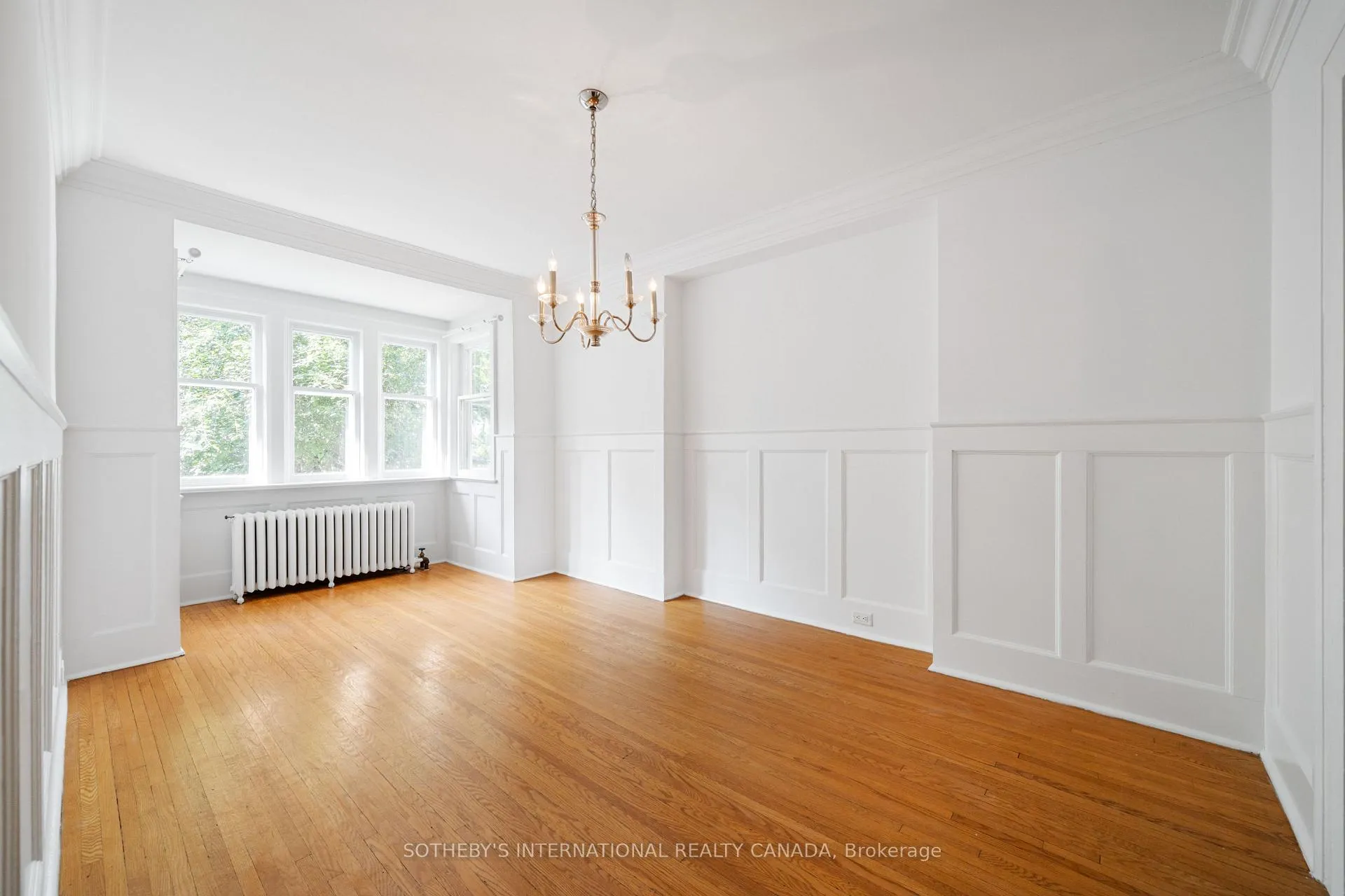 Photo 4 of 207 Glengrove Avenue W, Toronto, Lawrence Park South — HOMEH