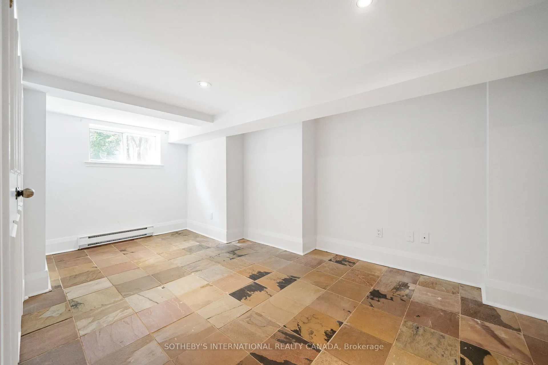 Photo 21 of 207 Glengrove Avenue W, Toronto, Lawrence Park South — HOMEH