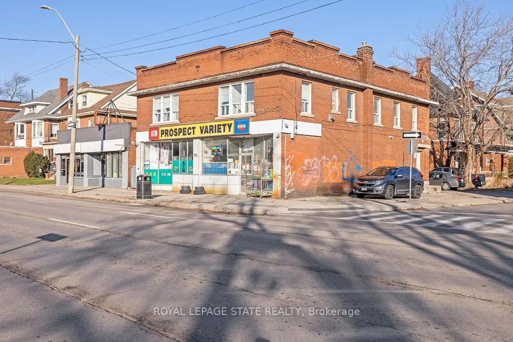 Front of Unit 2, 132 Prospect Street S
