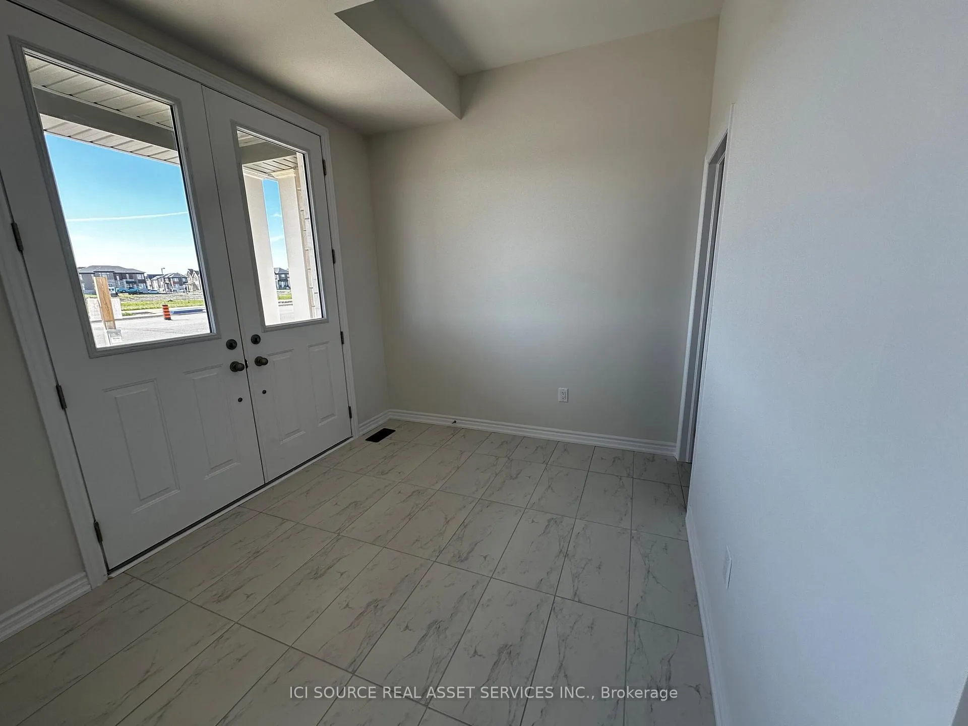 Photo 3 of 404 Tim Manley Avenue, Caledon, Rural Caledon — HOMEH