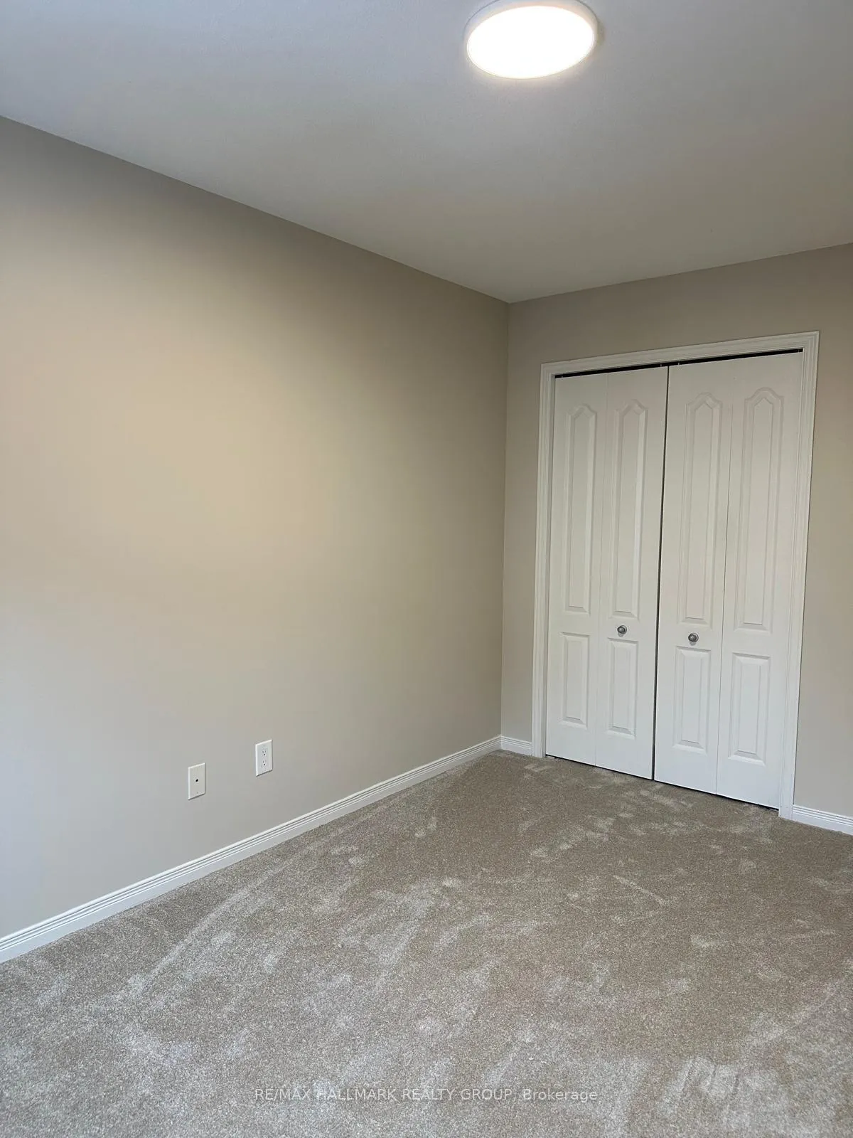 Photo 11 of 252 Badgeley Avenue, Ottawa, Kanata - Kanata Lakes/Heritage Hills — HOMEH