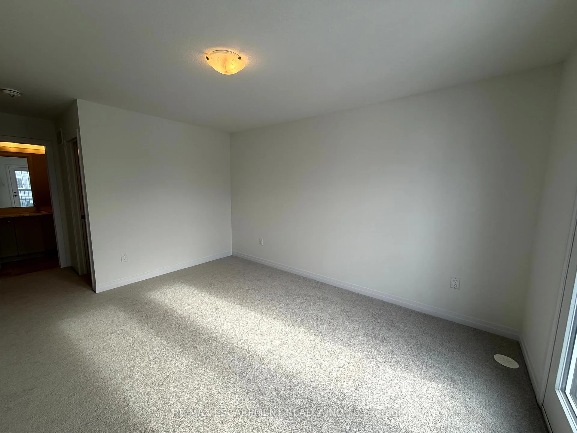 Photo 13 of 66 Pogie Drive, Welland, Dain City — HOMEH