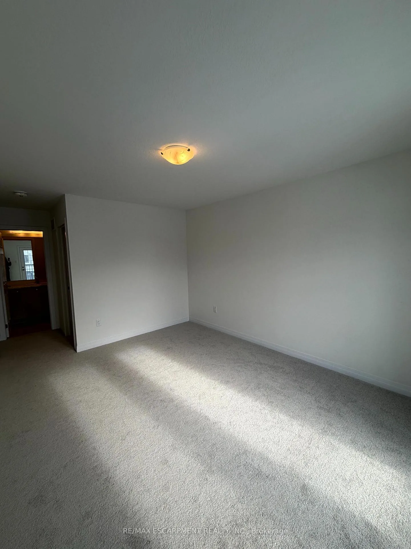 Photo 16 of 66 Pogie Drive, Welland, Dain City — HOMEH