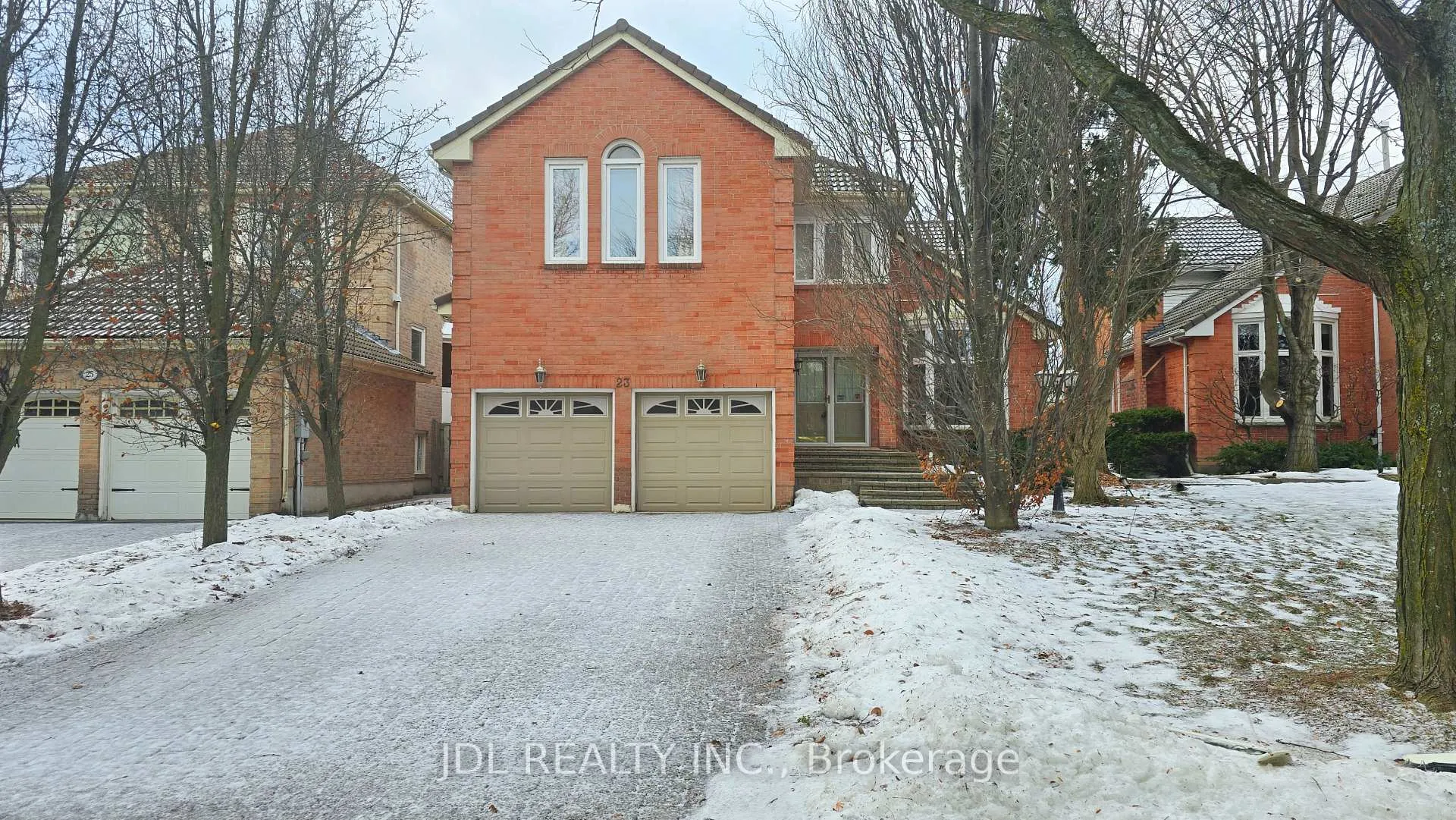 Photo 2 of 23 Barlow Road, Markham, Unionville — HOMEH