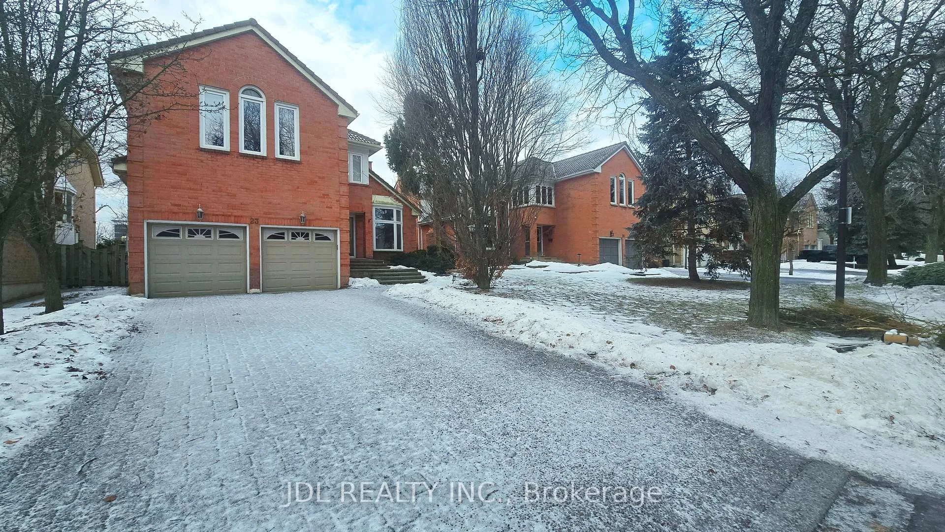 Photo 3 of 23 Barlow Road, Markham, Unionville — HOMEH