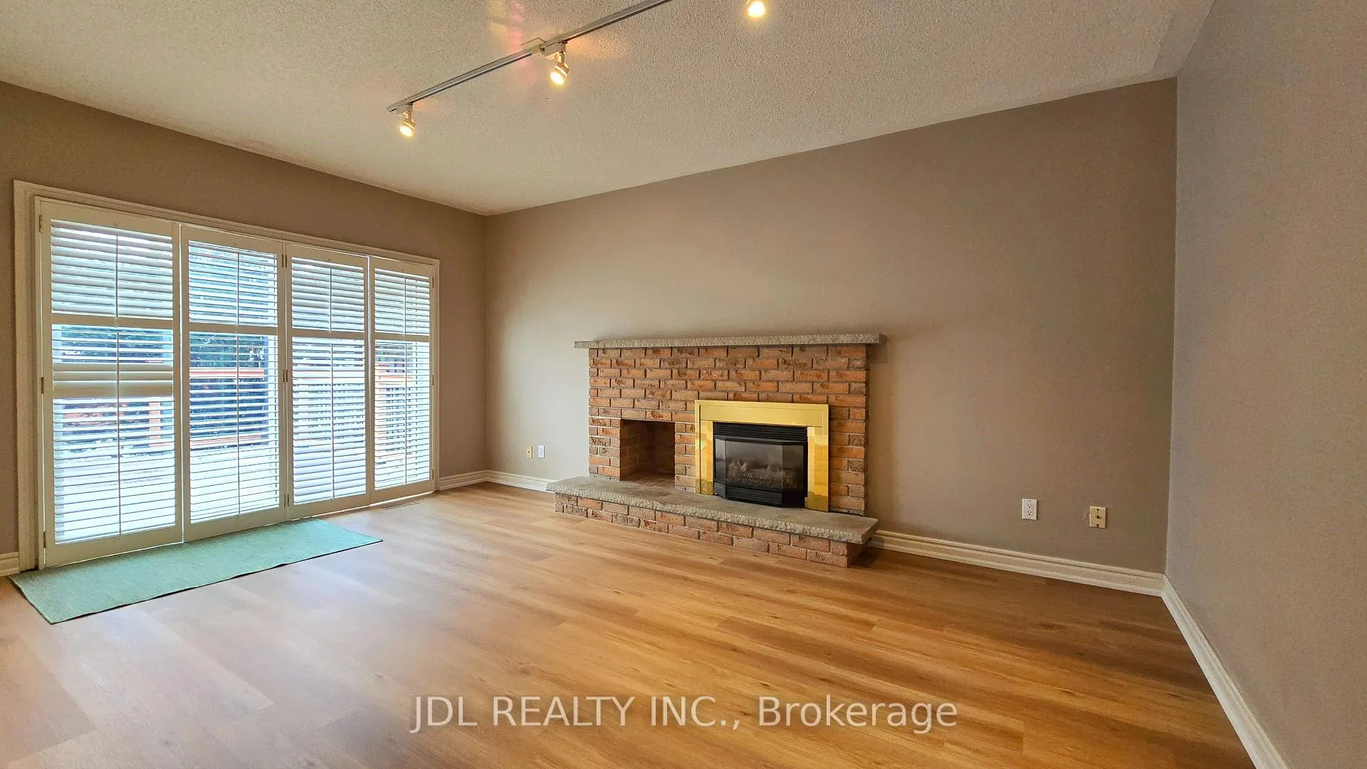 Photo 11 of 23 Barlow Road, Markham, Unionville — HOMEH